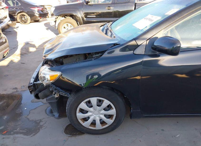 Photo 17 of 2010 Toyota Corolla LE (VIN 2T1BU4EE3AC535503)