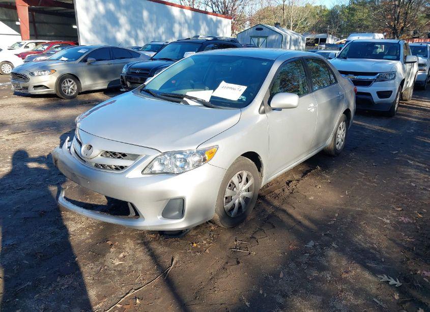 Photo 2 of 2011 Toyota Corolla LE (VIN 2T1BU4EE3BC562671)