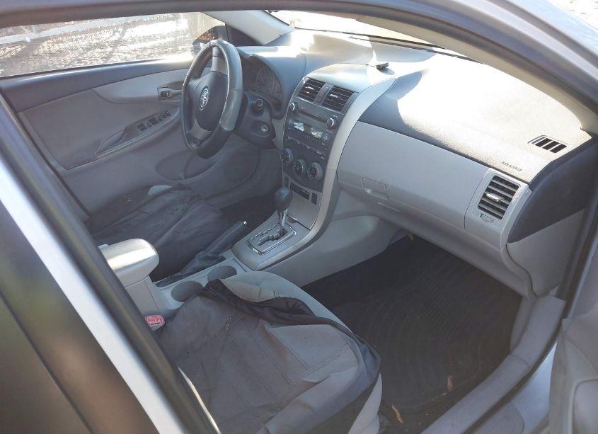 Photo 5 of 2011 Toyota Corolla LE (VIN 2T1BU4EE3BC562671)