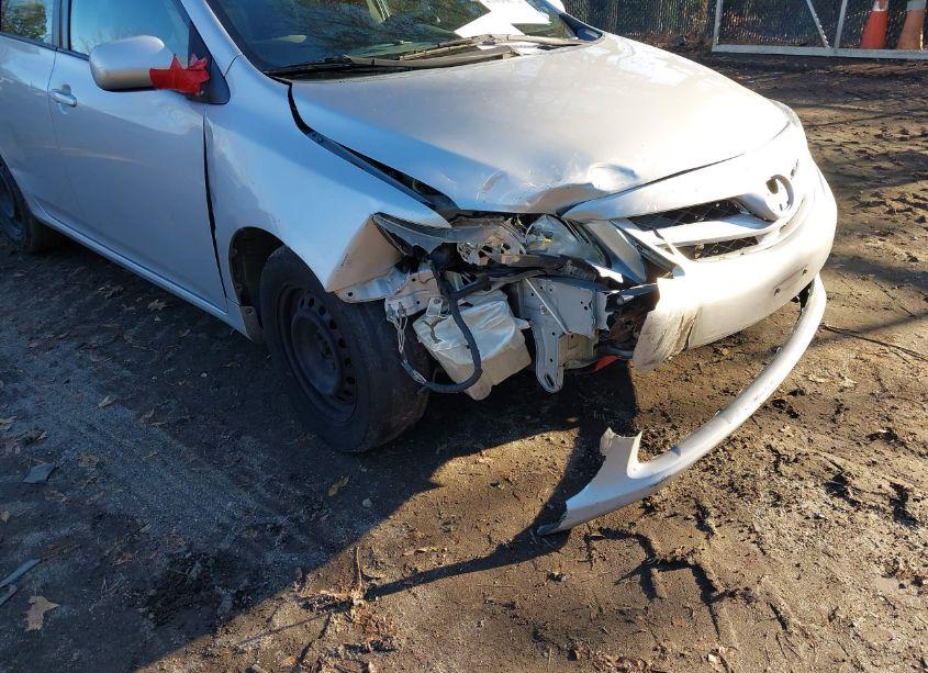 Photo 6 of 2011 Toyota Corolla LE (VIN 2T1BU4EE3BC562671)