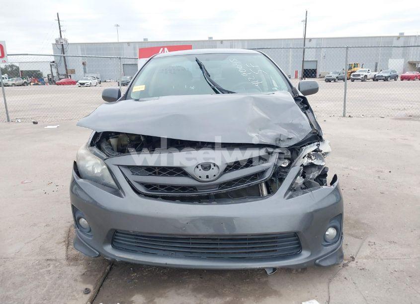 Photo 12 of 2011 Toyota Corolla S (VIN 2T1BU4EE3BC581270)