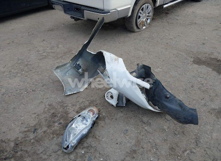 Photo 12 of 2011 Toyota Corolla LE (VIN 2T1BU4EE3BC581754)