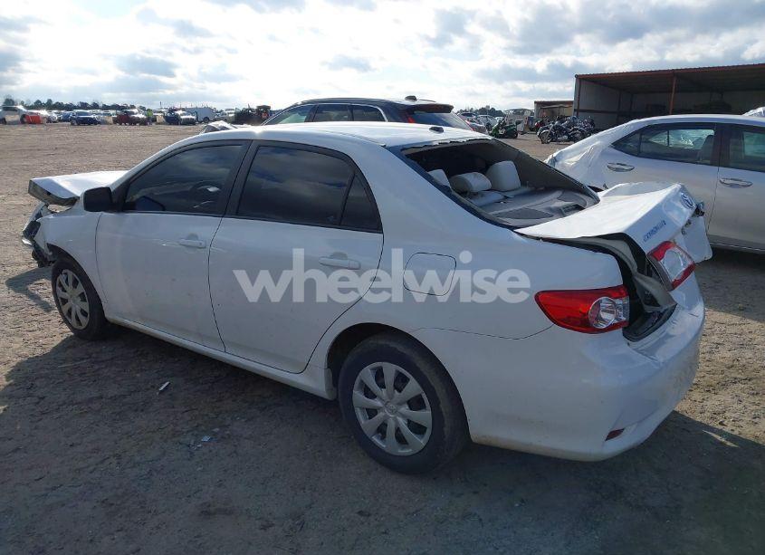 Photo 3 of 2011 Toyota Corolla LE (VIN 2T1BU4EE3BC581754)