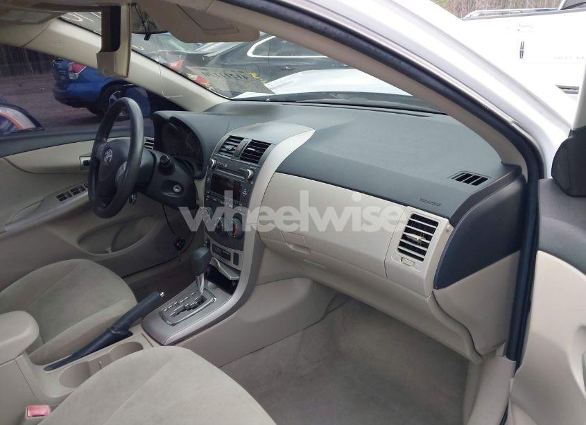 Photo 5 of 2011 Toyota Corolla LE (VIN 2T1BU4EE3BC581754)