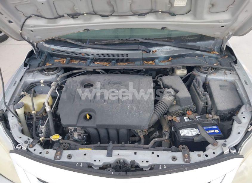 Photo 10 of 2011 Toyota Corolla LE (VIN 2T1BU4EE3BC582970)