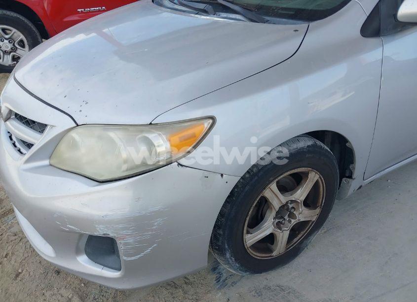 Photo 18 of 2011 Toyota Corolla LE (VIN 2T1BU4EE3BC582970)