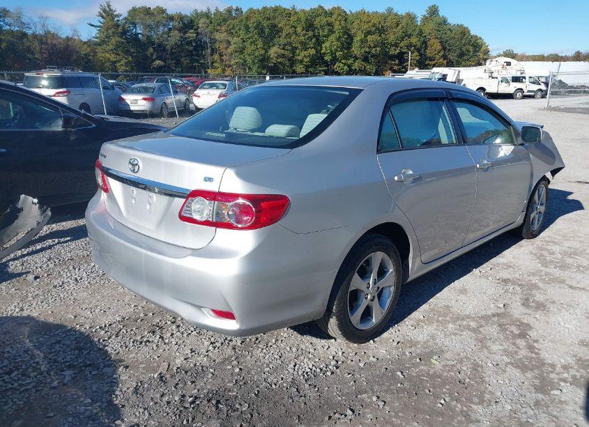Photo 4 of 2011 Toyota Corolla LE (VIN 2T1BU4EE3BC635277)