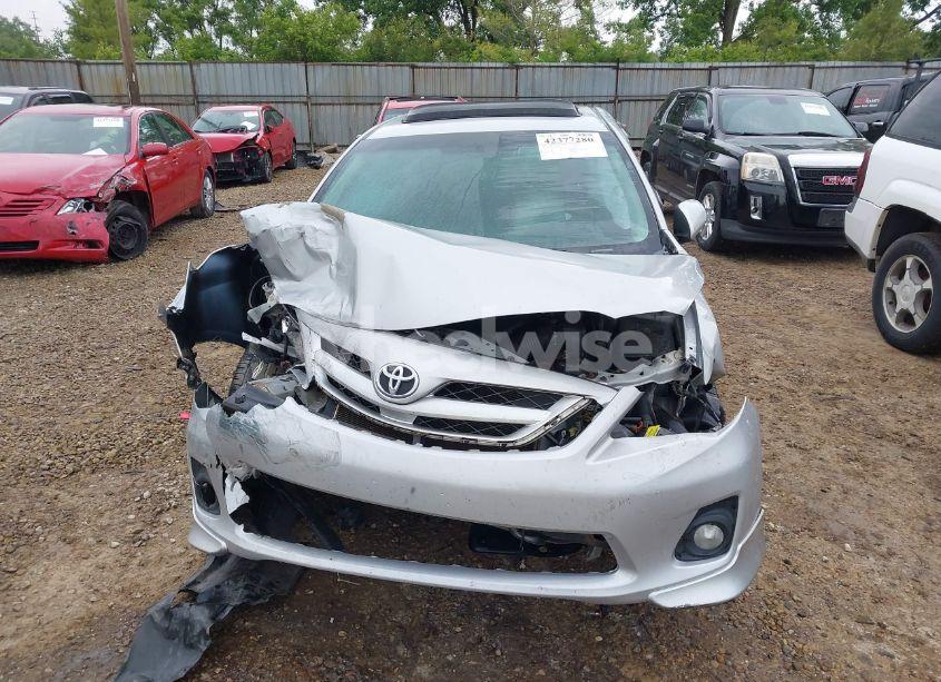 Photo 13 of 2011 Toyota Corolla S (VIN 2T1BU4EE3BC635778)