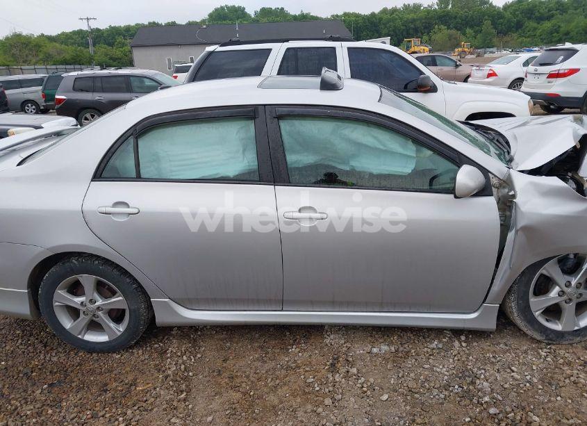 Photo 14 of 2011 Toyota Corolla S (VIN 2T1BU4EE3BC635778)
