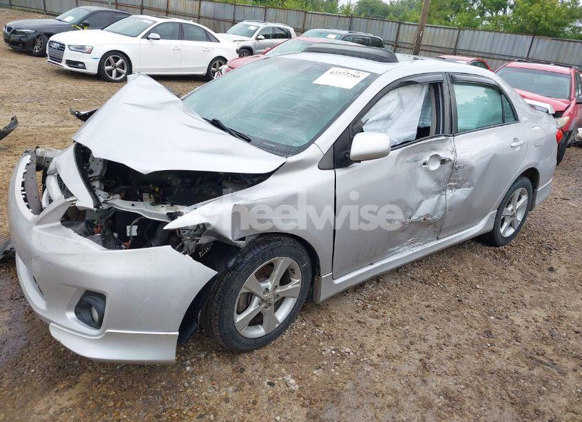 Photo 2 of 2011 Toyota Corolla S (VIN 2T1BU4EE3BC635778)