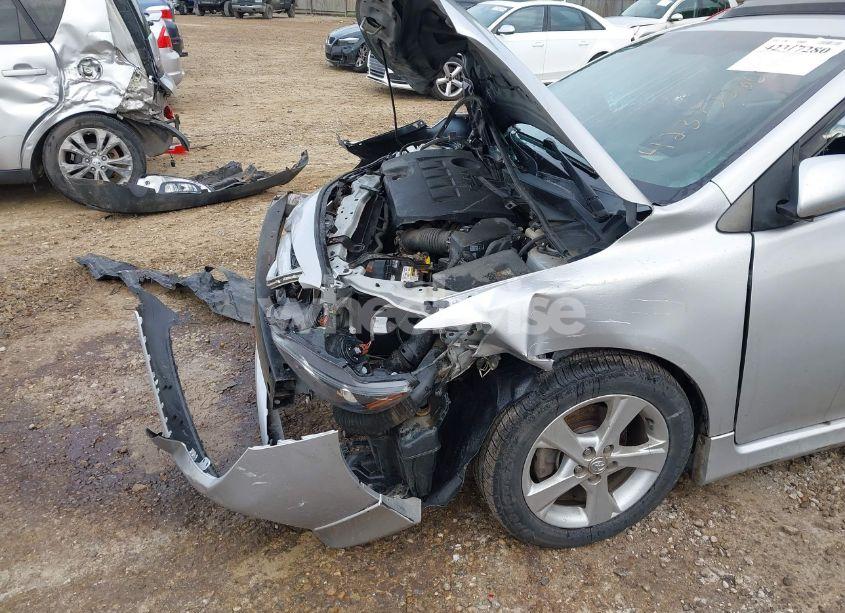 Photo 6 of 2011 Toyota Corolla S (VIN 2T1BU4EE3BC635778)