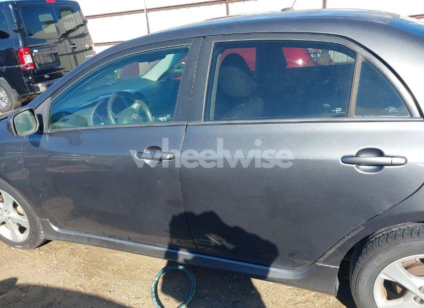 Photo 14 of 2011 Toyota Corolla S (VIN 2T1BU4EE3BC650166)