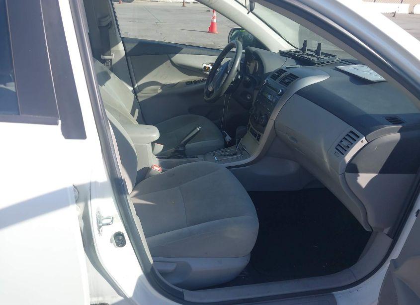 Photo 5 of 2011 Toyota Corolla LE (VIN 2T1BU4EE3BC652872)