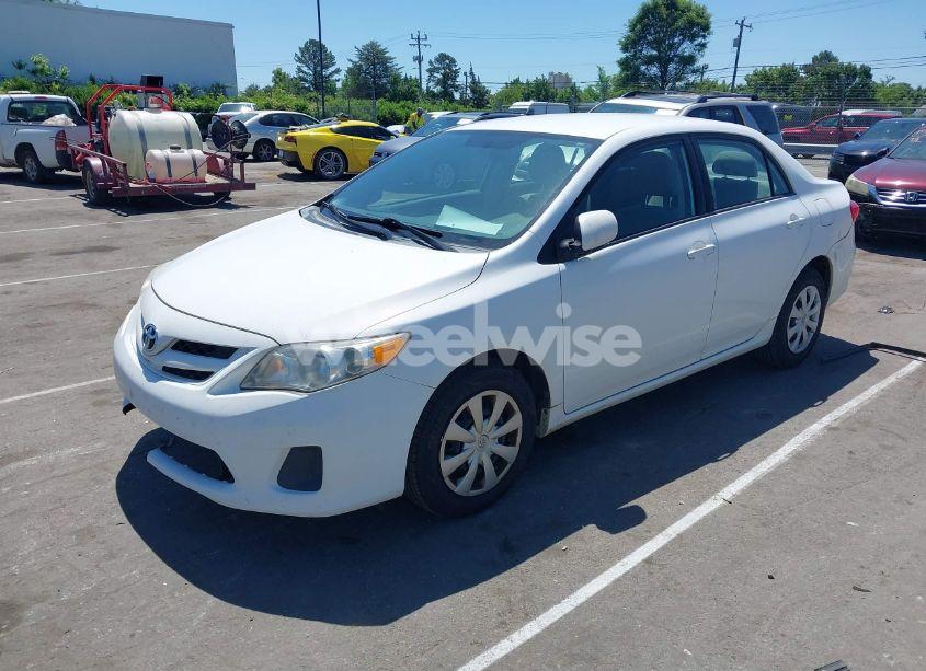 Photo 2 of 2011 Toyota Corolla LE (VIN 2T1BU4EE3BC654749)