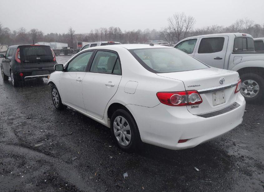 Photo 3 of 2011 Toyota Corolla LE (VIN 2T1BU4EE3BC654766)