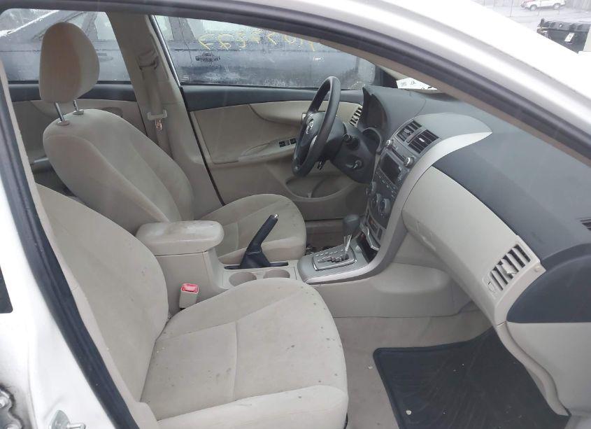 Photo 5 of 2011 Toyota Corolla LE (VIN 2T1BU4EE3BC654766)