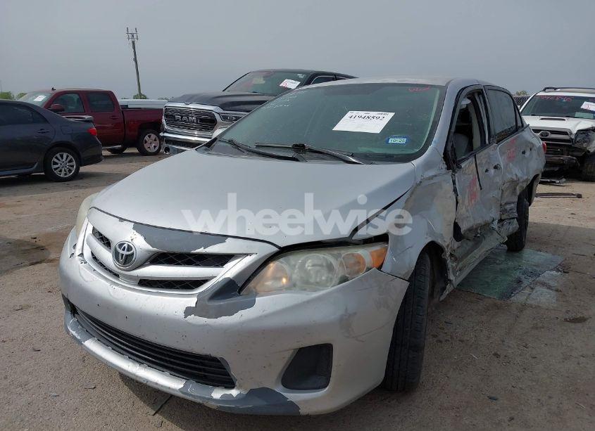 Photo 2 of 2011 Toyota Corolla LE (VIN 2T1BU4EE3BC655772)