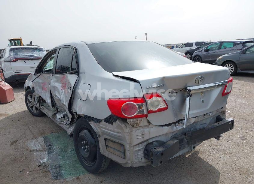 Photo 3 of 2011 Toyota Corolla LE (VIN 2T1BU4EE3BC655772)