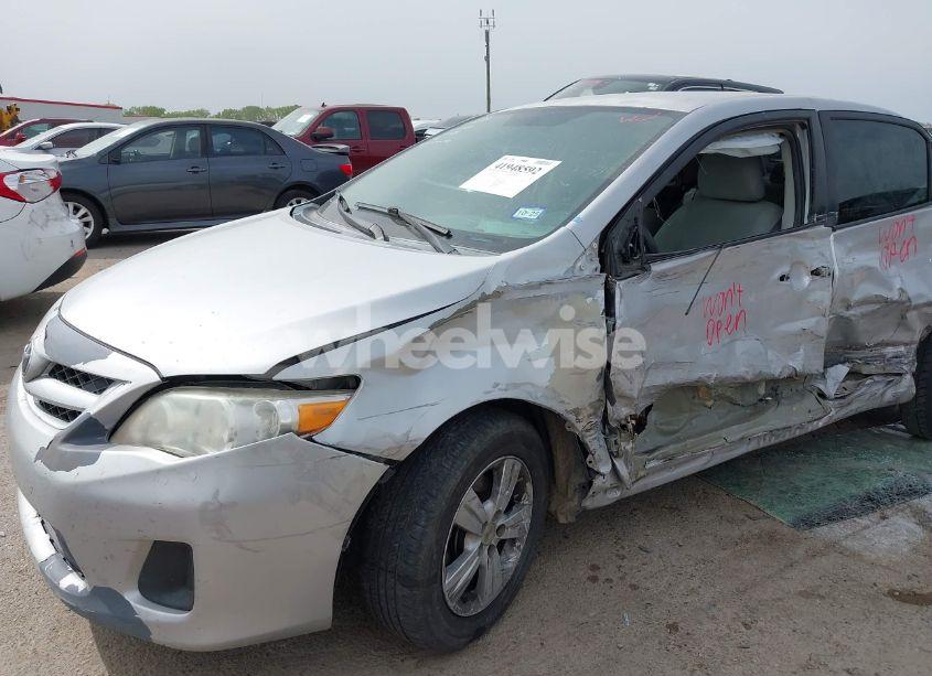 Photo 6 of 2011 Toyota Corolla LE (VIN 2T1BU4EE3BC655772)