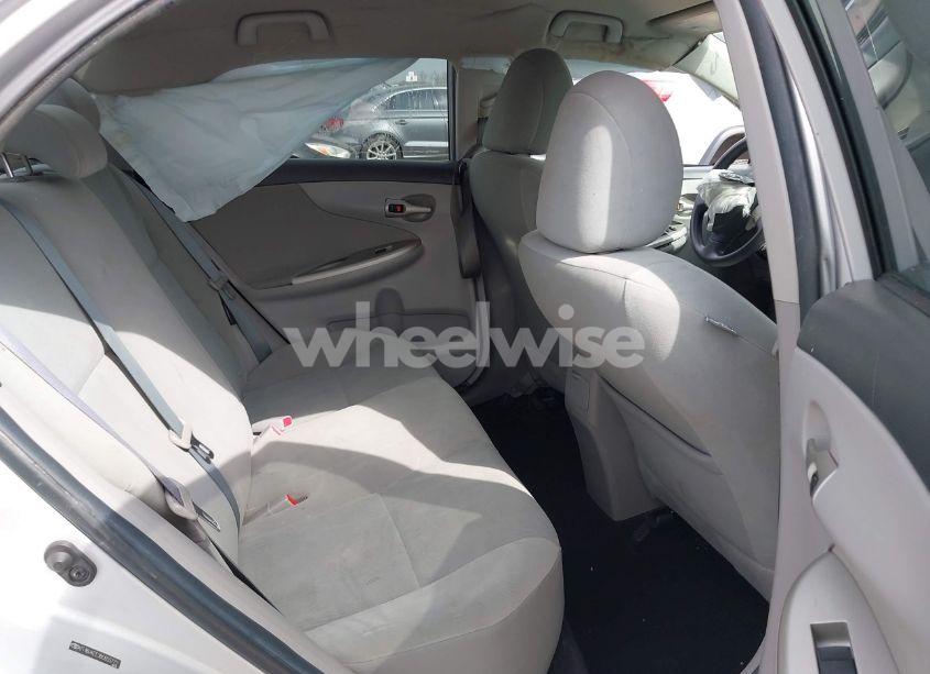 Photo 8 of 2011 Toyota Corolla LE (VIN 2T1BU4EE3BC655772)