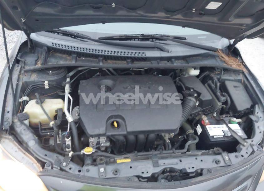 Photo 10 of 2011 Toyota Corolla S (VIN 2T1BU4EE3BC672300)