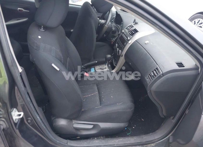 Photo 5 of 2011 Toyota Corolla S (VIN 2T1BU4EE3BC672300)