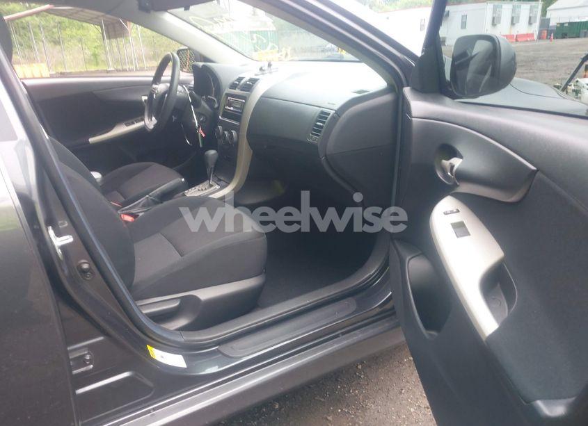 Photo 5 of 2011 Toyota Corolla S (VIN 2T1BU4EE3BC695141)