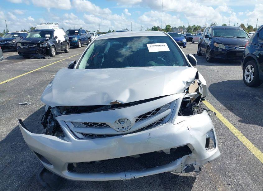 Photo 12 of 2011 Toyota Corolla LE (VIN 2T1BU4EE3BC715419)