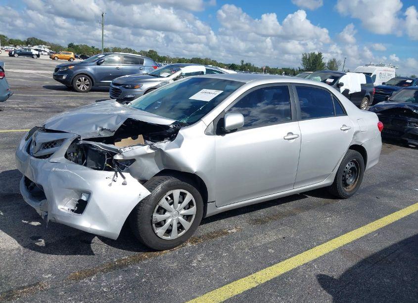 Photo 2 of 2011 Toyota Corolla LE (VIN 2T1BU4EE3BC715419)