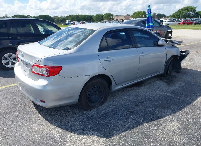 Photo 4 of 2011 Toyota Corolla LE (VIN 2T1BU4EE3BC715419)