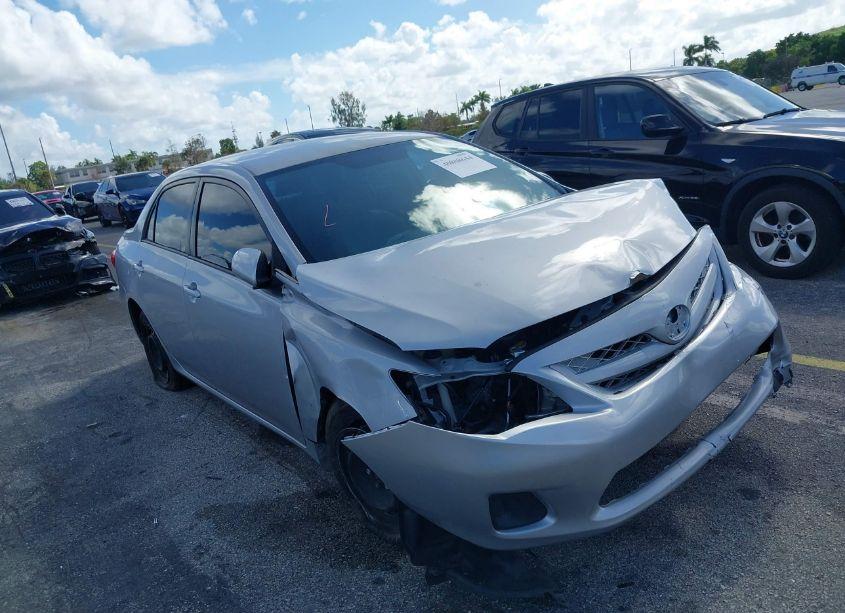 Photo 6 of 2011 Toyota Corolla LE (VIN 2T1BU4EE3BC715419)