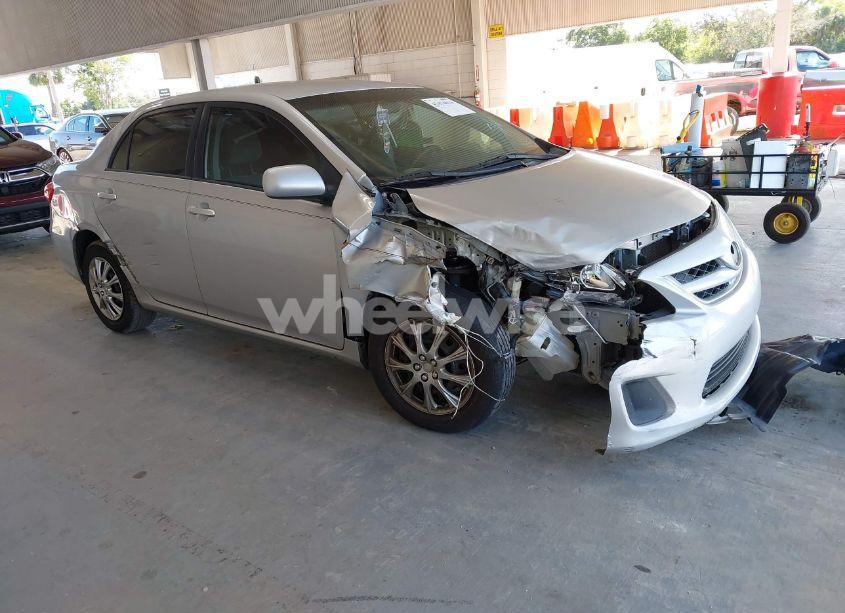 2011 Toyota Corolla LE (VIN 2T1BU4EE3BC719888) main photo
