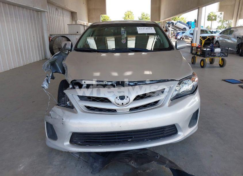 Photo 12 of 2011 Toyota Corolla LE (VIN 2T1BU4EE3BC719888)