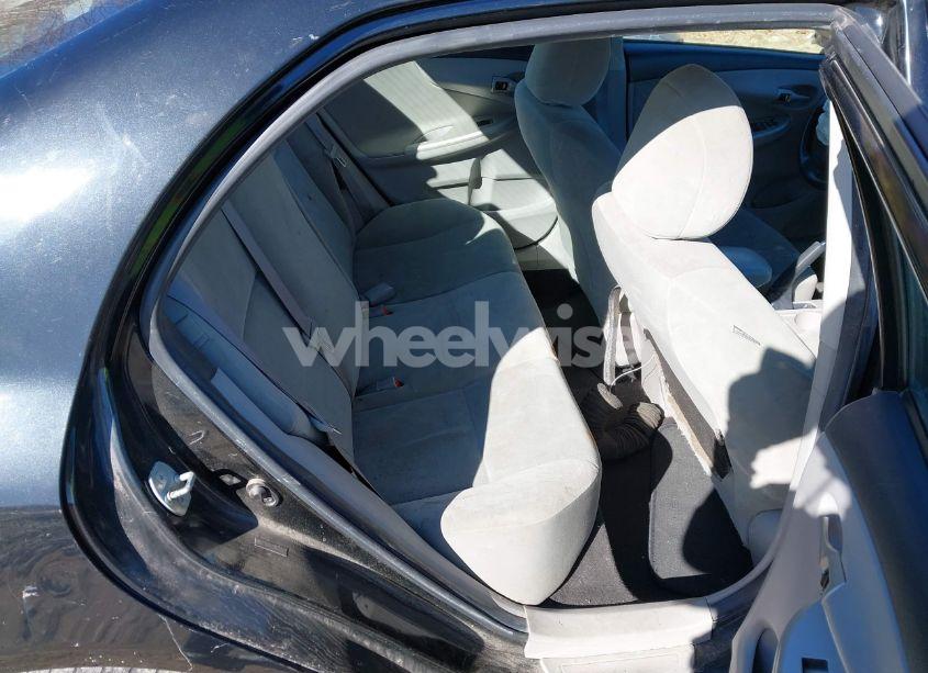 Photo 8 of 2011 Toyota Corolla LE (VIN 2T1BU4EE3BC720054)