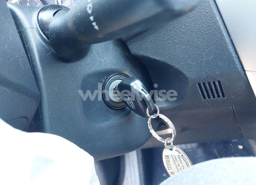 Photo 10 of 2011 Toyota Corolla S (VIN 2T1BU4EE3BC729367)