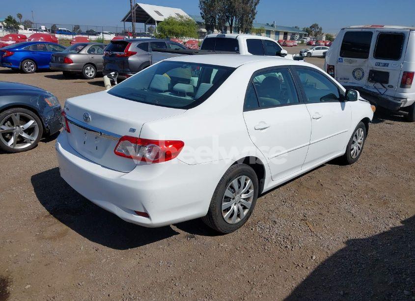 Photo 4 of 2012 Toyota Corolla LE (VIN 2T1BU4EE3CC768297)
