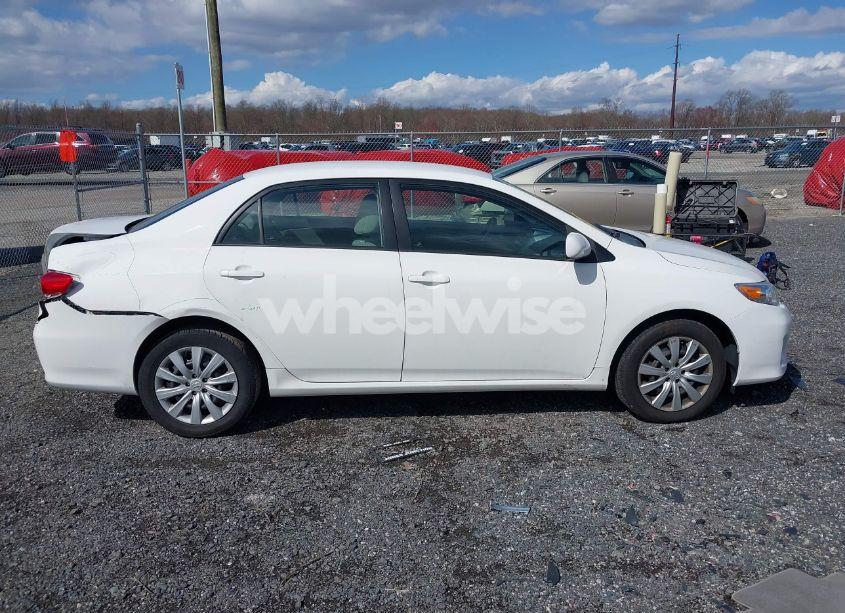 Photo 13 of 2012 Toyota Corolla LE (VIN 2T1BU4EE3CC771071)