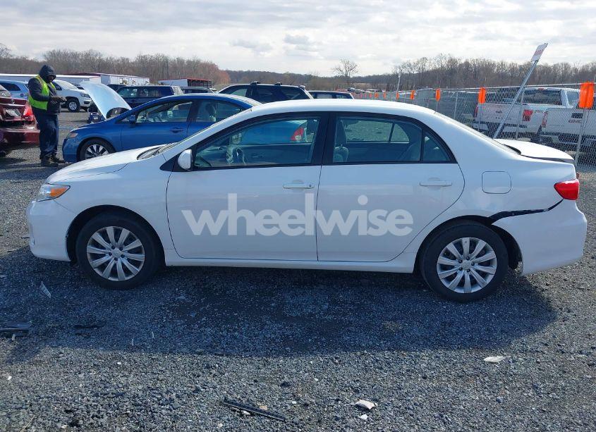 Photo 14 of 2012 Toyota Corolla LE (VIN 2T1BU4EE3CC771071)