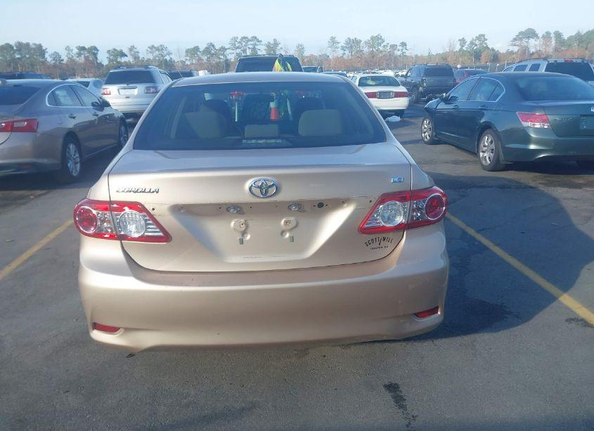 Photo 16 of 2012 Toyota Corolla LE (VIN 2T1BU4EE3CC850174)