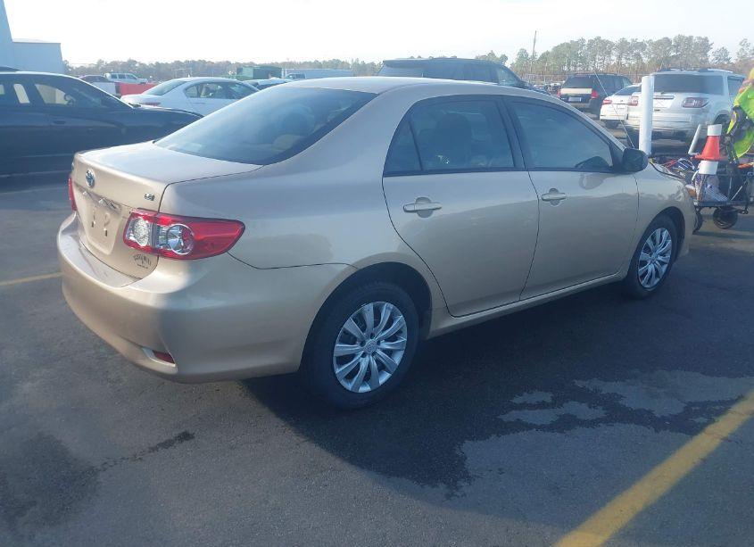 Photo 4 of 2012 Toyota Corolla LE (VIN 2T1BU4EE3CC850174)