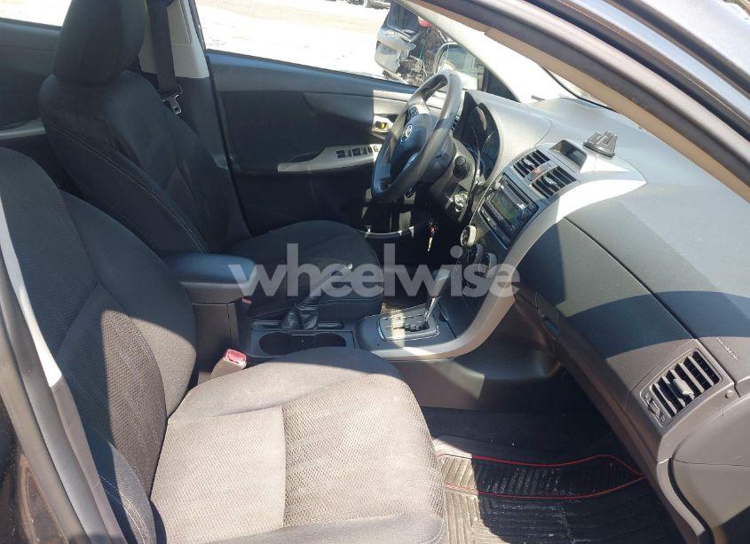 Photo 5 of 2012 Toyota Corolla S (VIN 2T1BU4EE3CC850496)