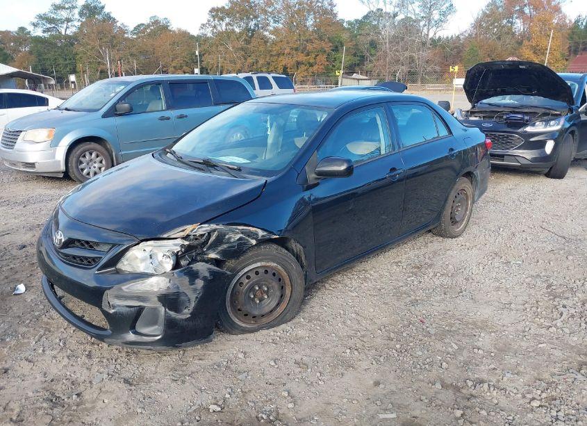 Photo 2 of 2012 Toyota Corolla LE (VIN 2T1BU4EE3CC867976)