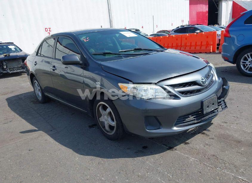 2012 Toyota Corolla LE (VIN 2T1BU4EE3CC869856) main photo