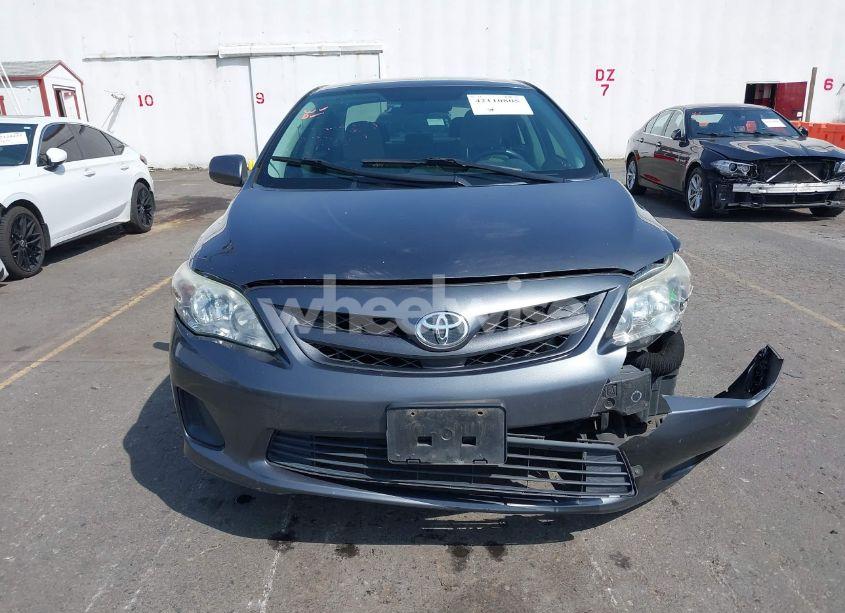 Photo 12 of 2012 Toyota Corolla LE (VIN 2T1BU4EE3CC869856)
