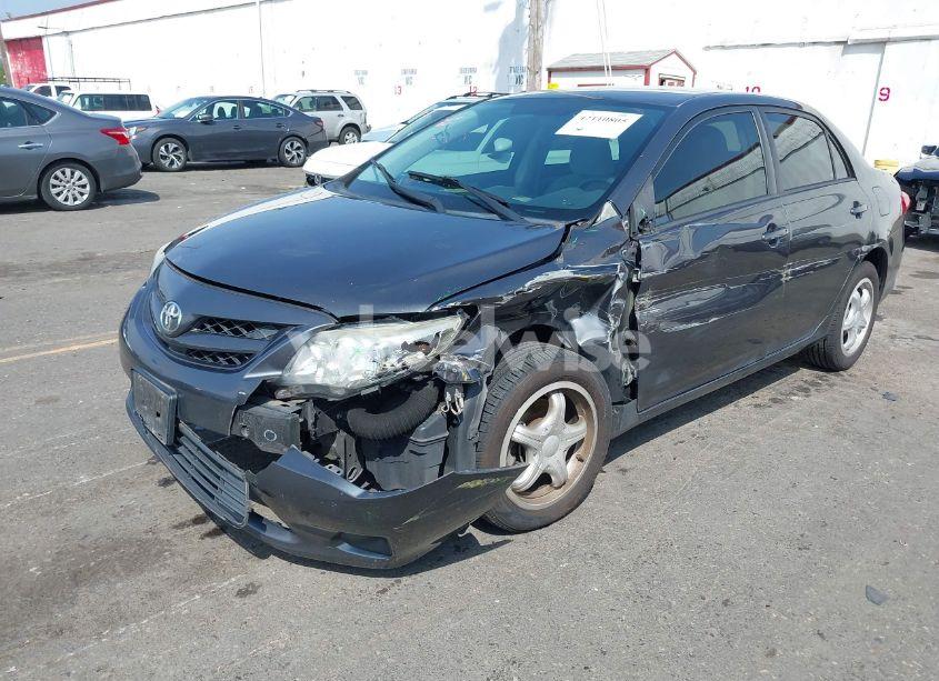 Photo 2 of 2012 Toyota Corolla LE (VIN 2T1BU4EE3CC869856)