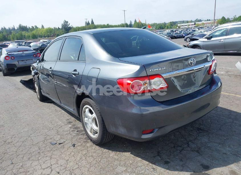 Photo 3 of 2012 Toyota Corolla LE (VIN 2T1BU4EE3CC869856)