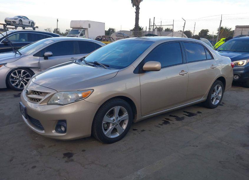 Photo 2 of 2012 Toyota Corolla LE (VIN 2T1BU4EE3CC880369)