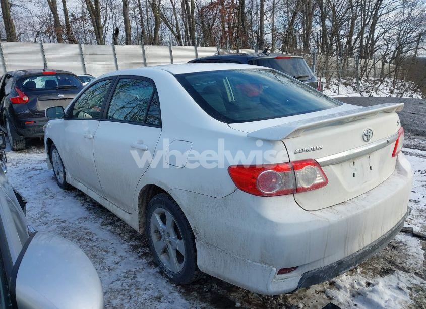 Photo 3 of 2012 Toyota Corolla S (VIN 2T1BU4EE3CC885961)