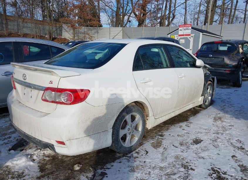 Photo 4 of 2012 Toyota Corolla S (VIN 2T1BU4EE3CC885961)