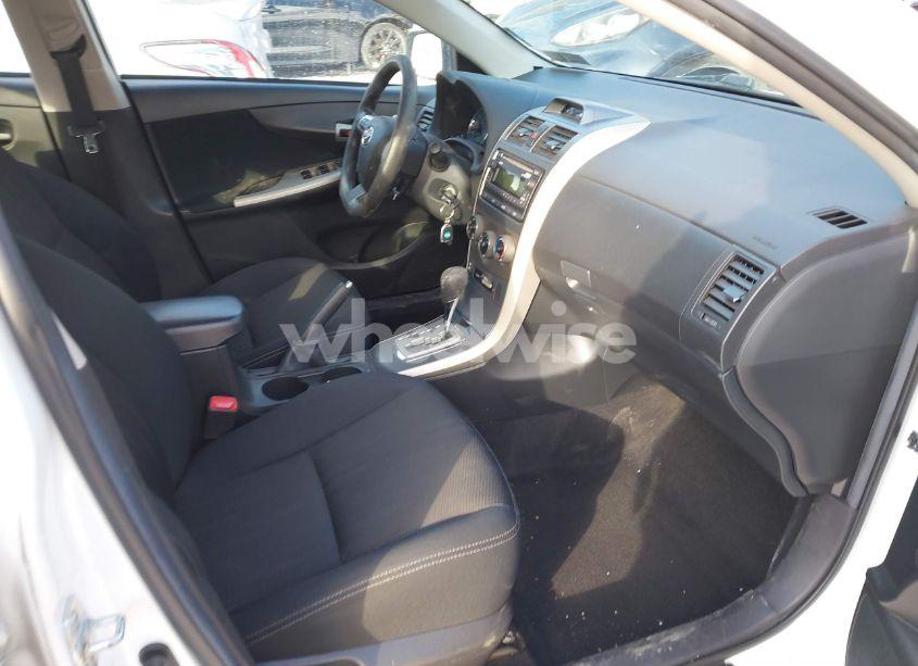 Photo 5 of 2012 Toyota Corolla S (VIN 2T1BU4EE3CC885961)